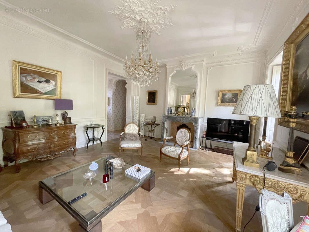 Appartement à vendre, 220m², Nîmes