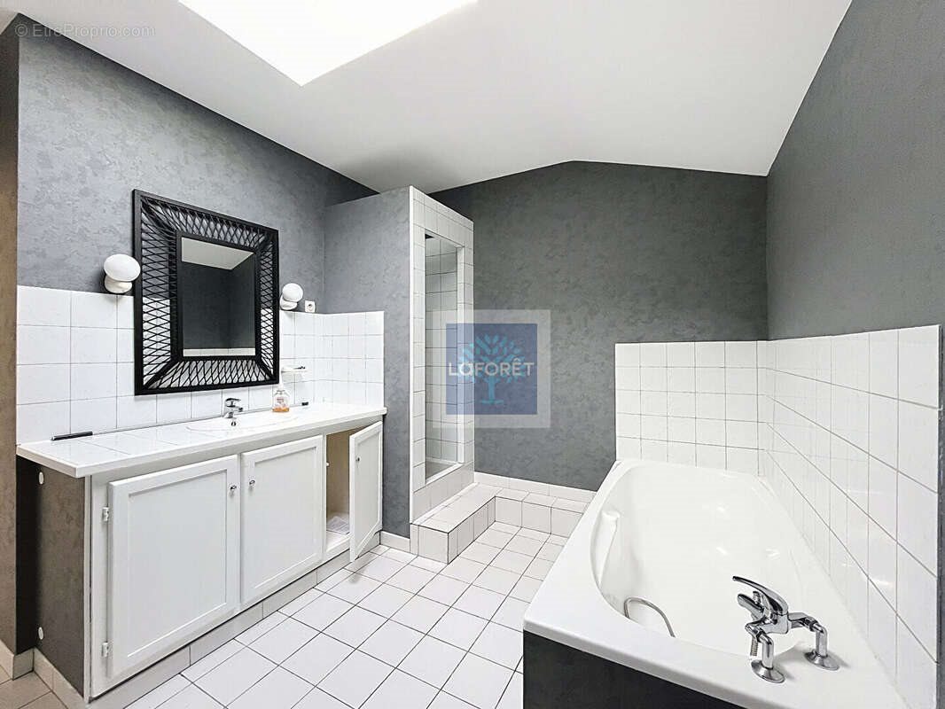 Maison à vendre, 68m², Mirambeau