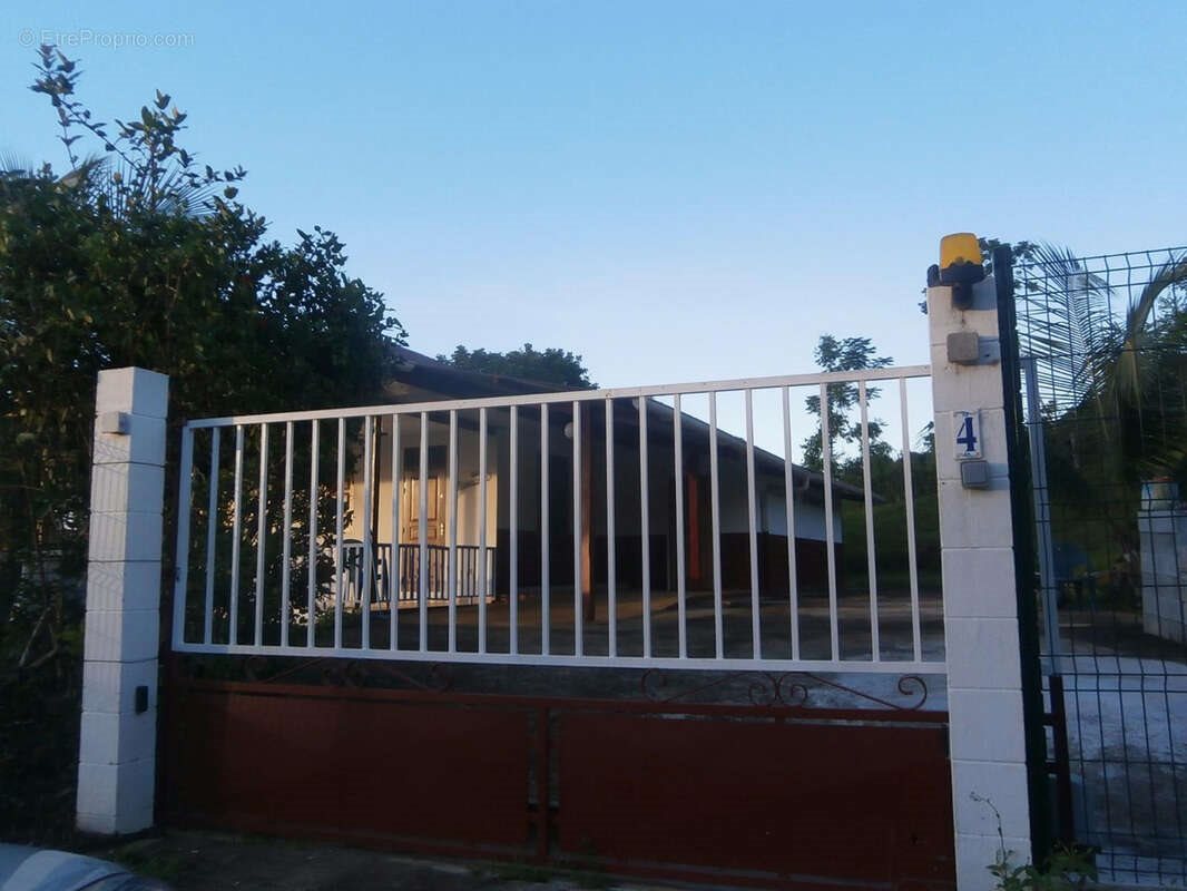 Maison à vendre, 110m², Matoury