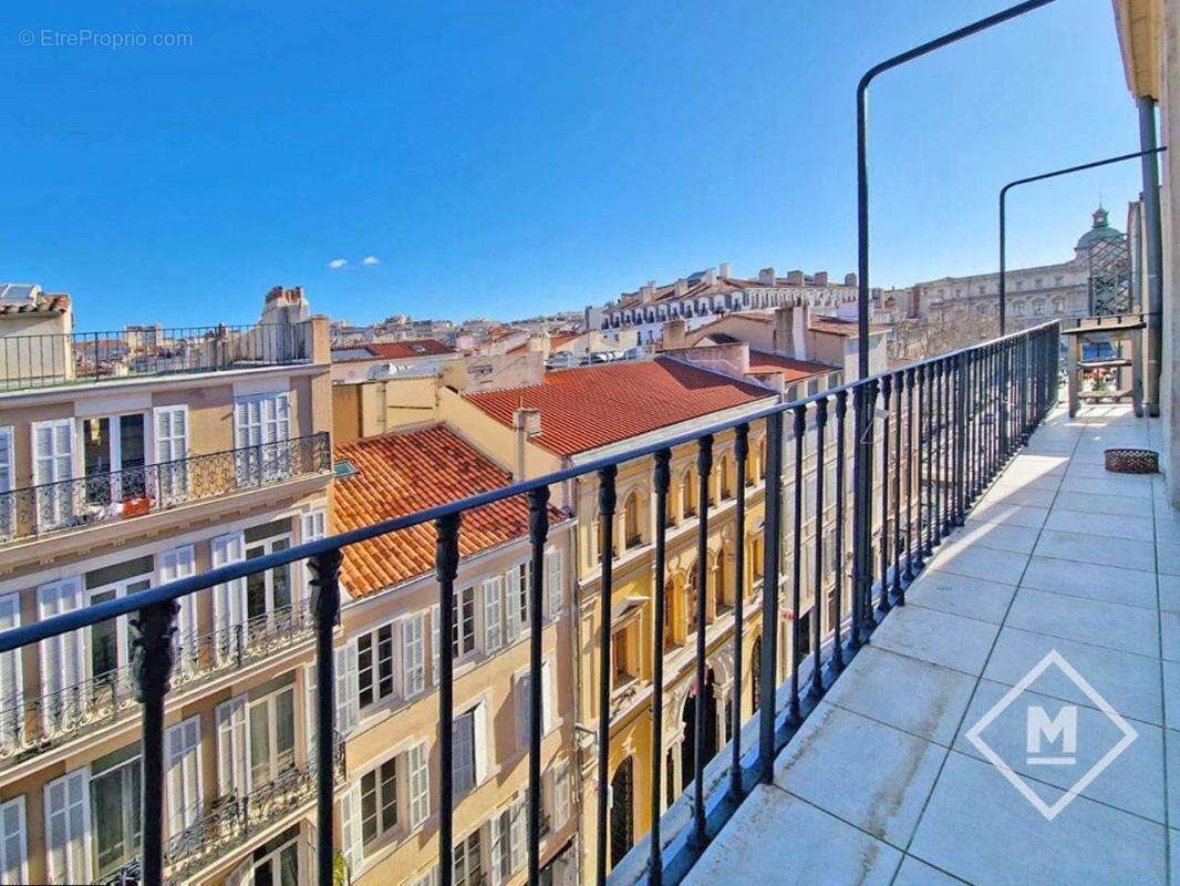 Appartement à vendre, 69m², Marseille 6ème