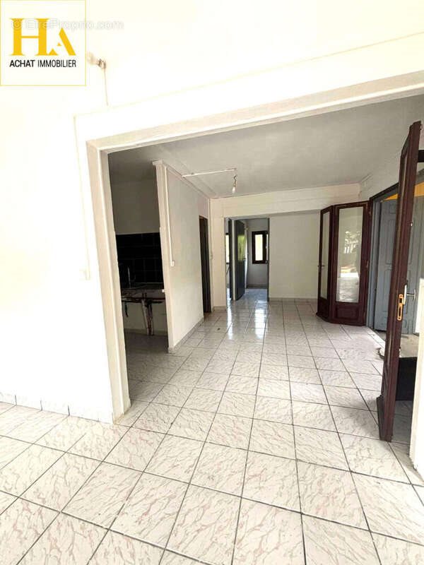 Maison à vendre, 124m², L'Étang-Salé