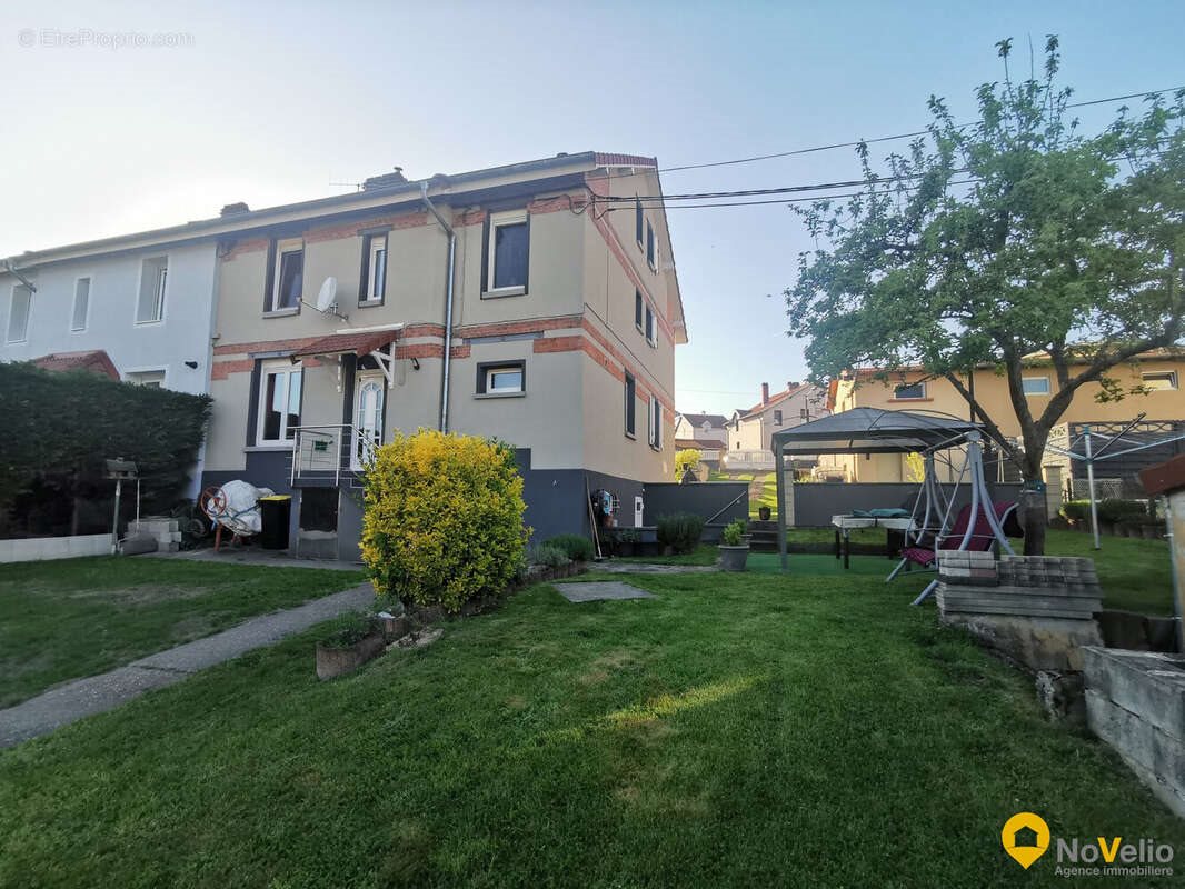 Maison à vendre, 88m², Petite-Rosselle