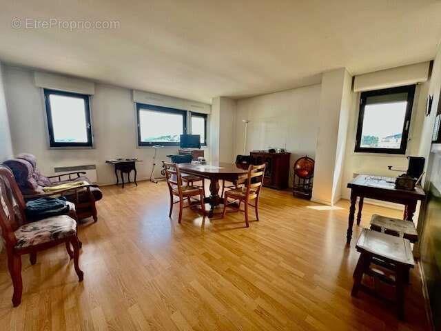 Appartement à vendre, 58m², Saint-Etienne