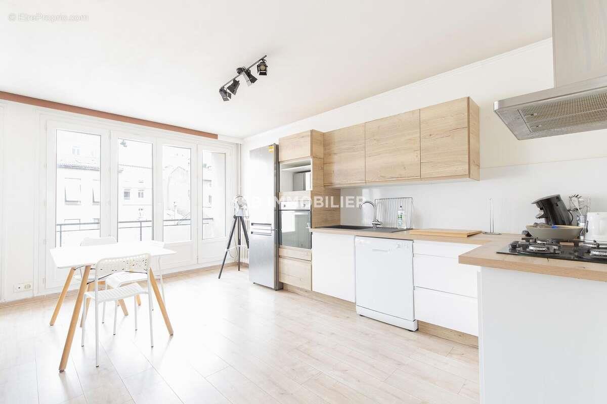 Appartement à vendre, 103m², Saint-Etienne