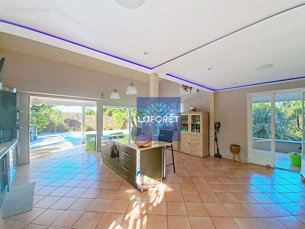 Maison à vendre, 133m², Le Lamentin