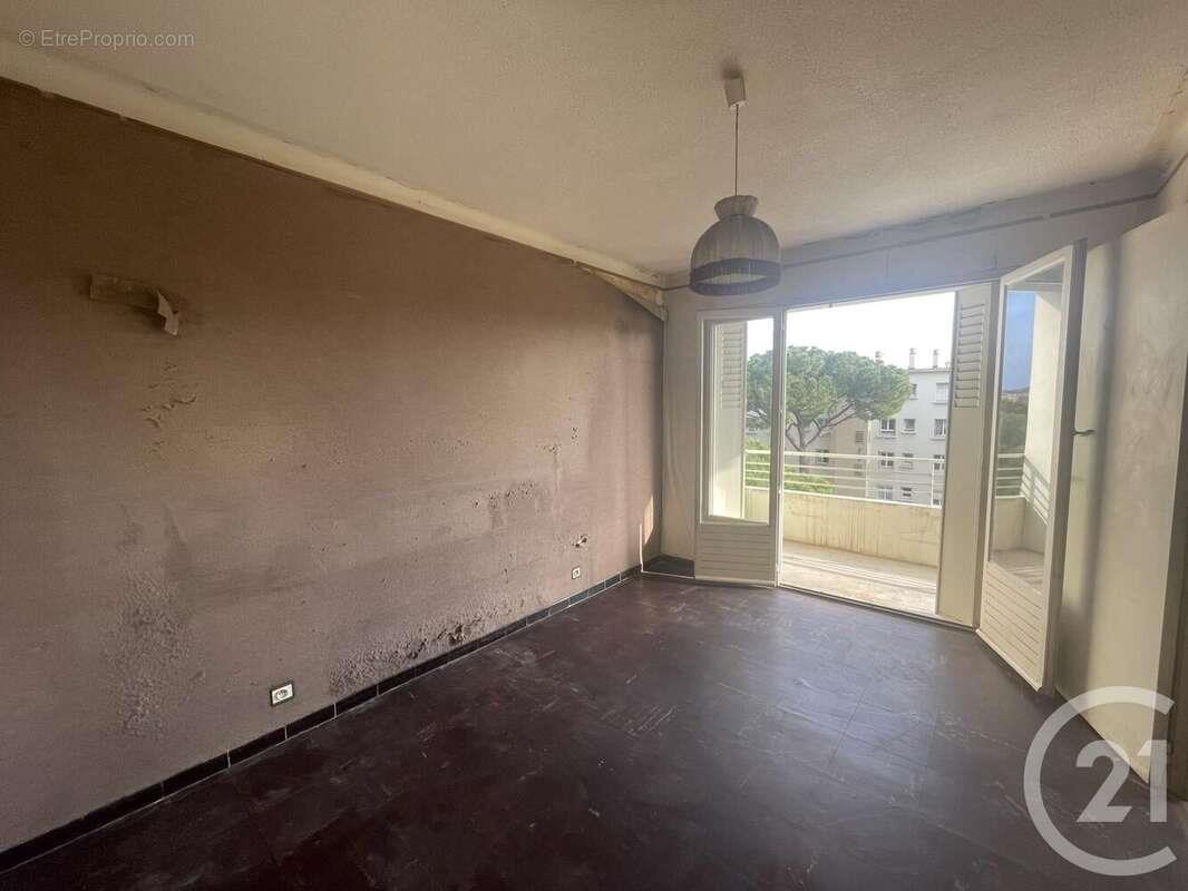 Appartement à vendre, 66m², Toulon