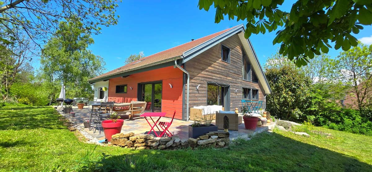 Maison à vendre, 382m², Salins-les-Bains