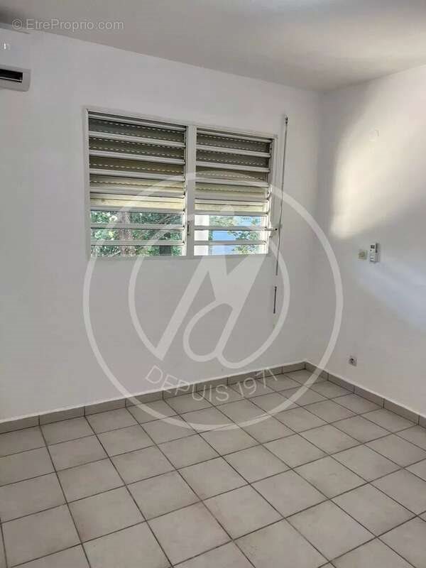 Appartement à vendre, 38m², Les Abymes