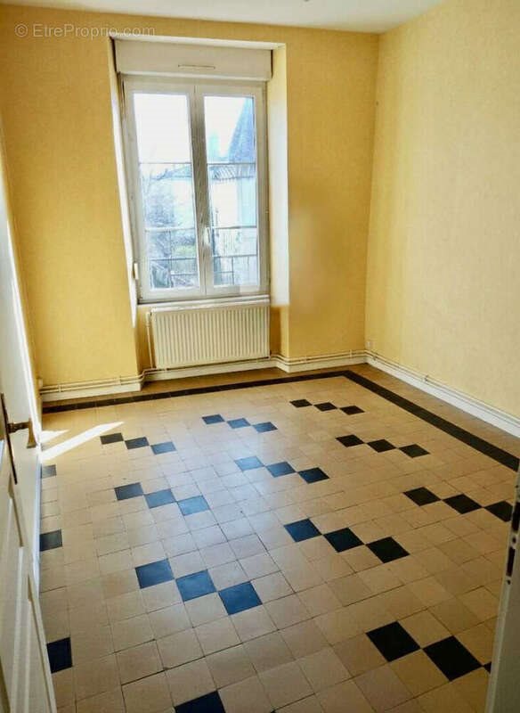Appartement à vendre, 205m², Neufchâteau