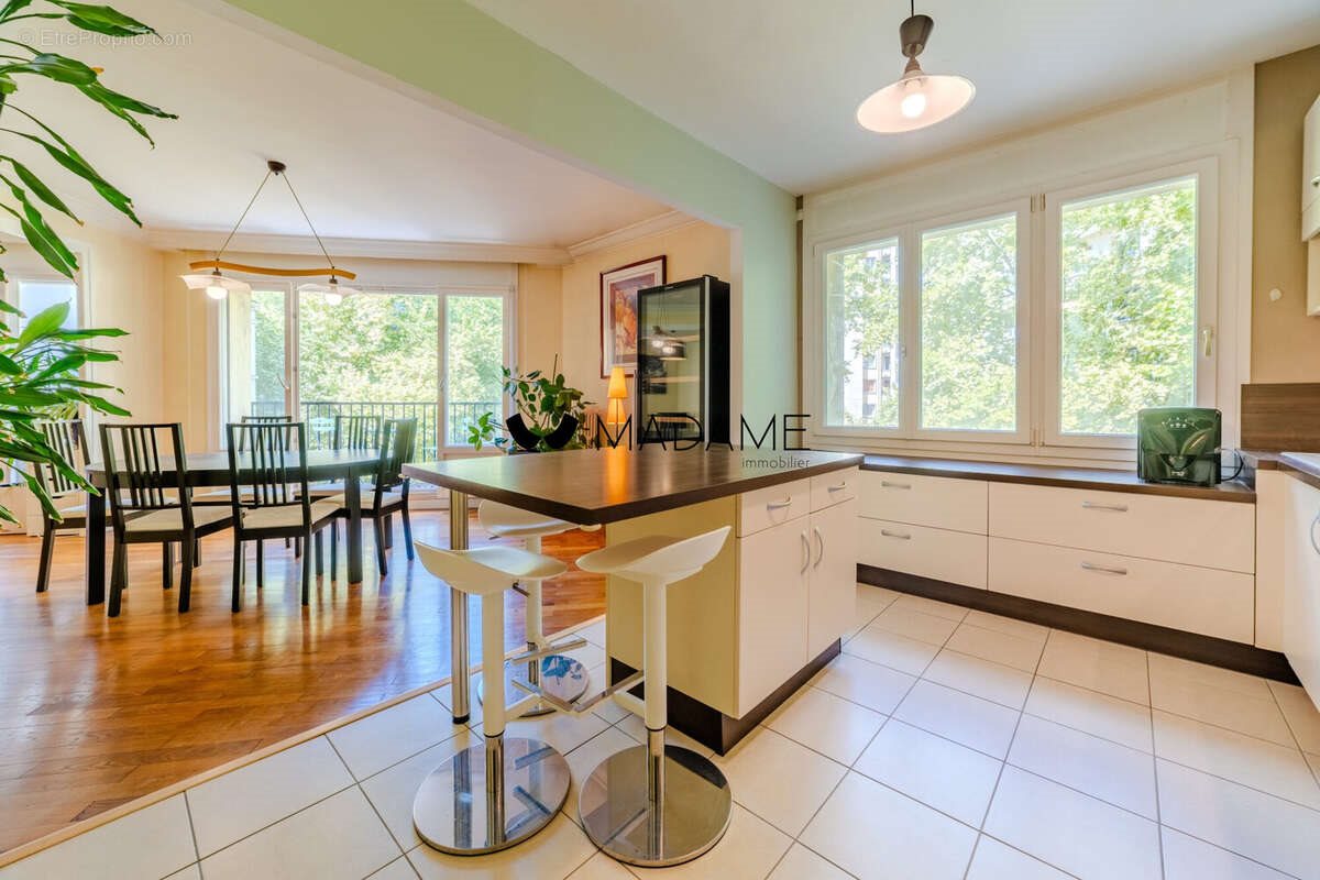 Appartement à vendre, 104m², Grenoble