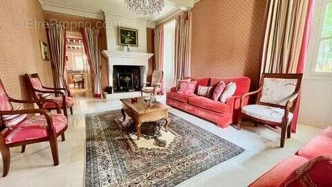 Maison à vendre, 475m², L'Isle-sur-la-Sorgue