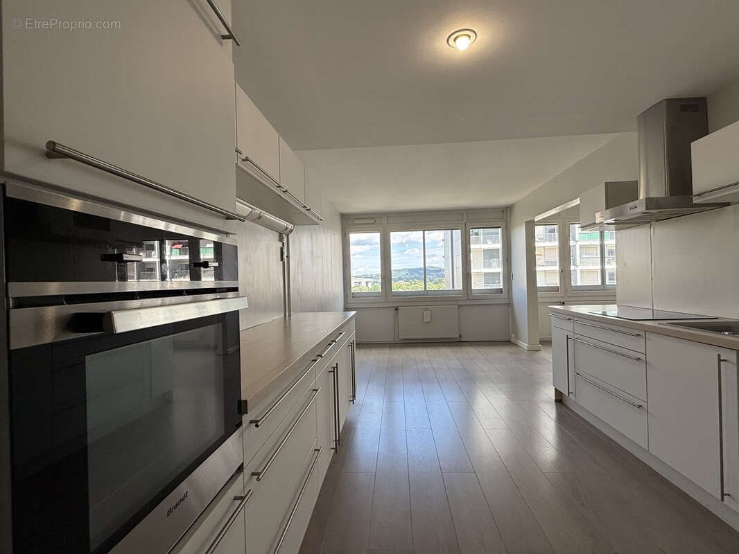 Appartement à vendre, 145m², Saint-Etienne