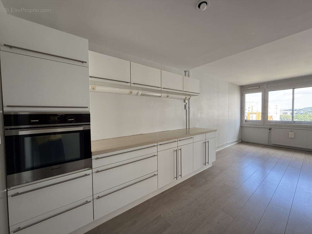 Appartement à vendre, 145m², Saint-Etienne