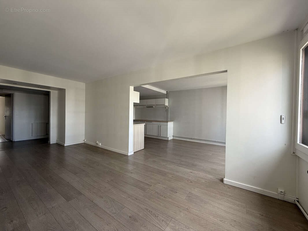 Appartement à vendre, 145m², Saint-Etienne