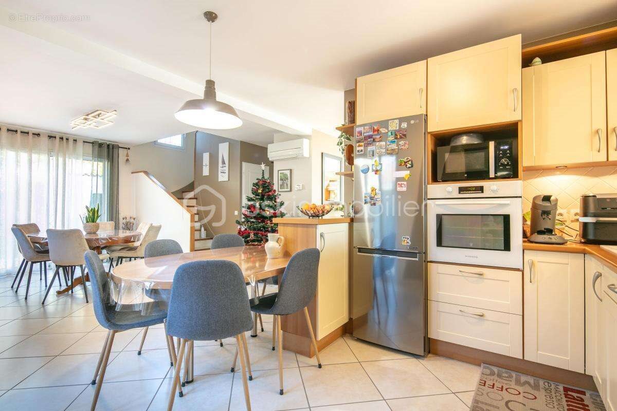 Maison à vendre, 145m², Varces-Allières-et-Risset