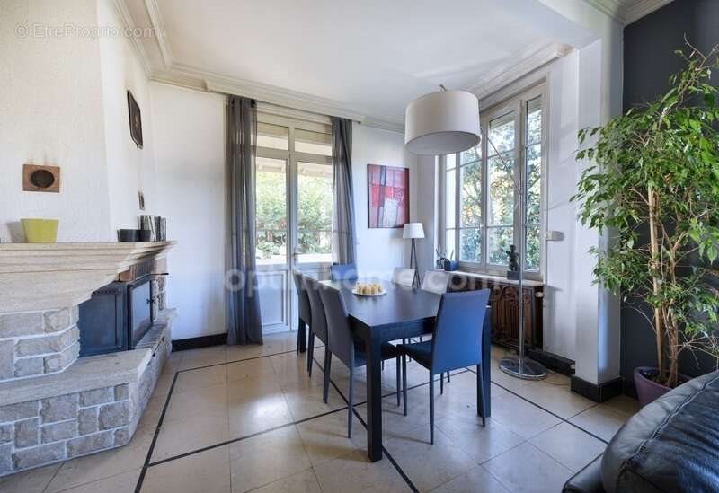 Maison à vendre, 277m², Lyon 8ème