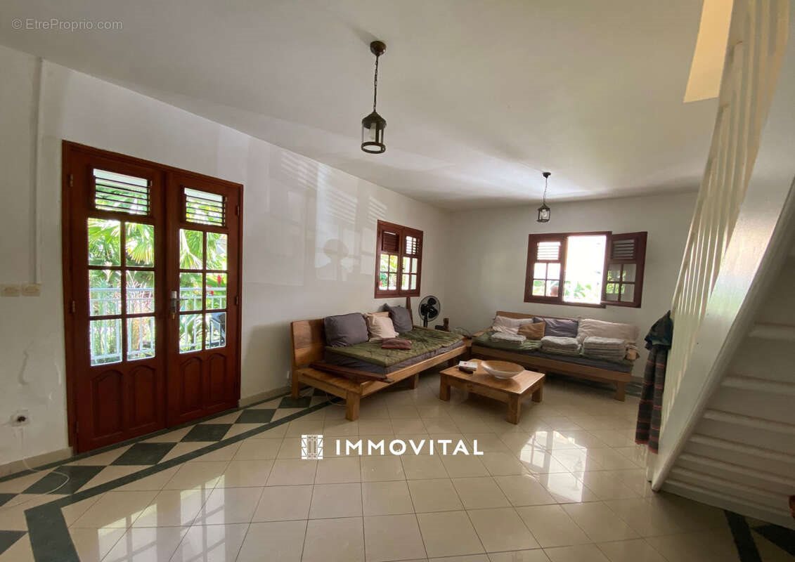 Maison à vendre, 179m², Capesterre-Belle-Eau