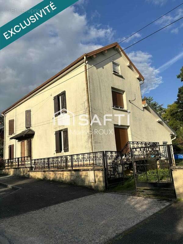 Maison à vendre, 138m², Luxeuil-les-Bains