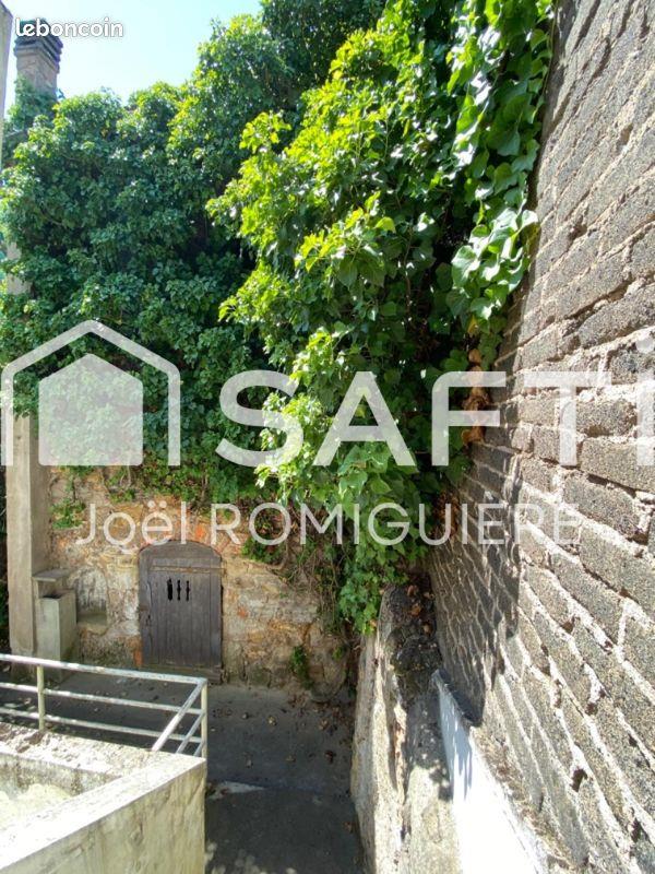 Appartement à vendre, 220m², Decazeville