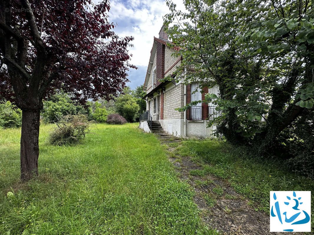 Maison à vendre, 152m², Villeneuve-sur-Yonne