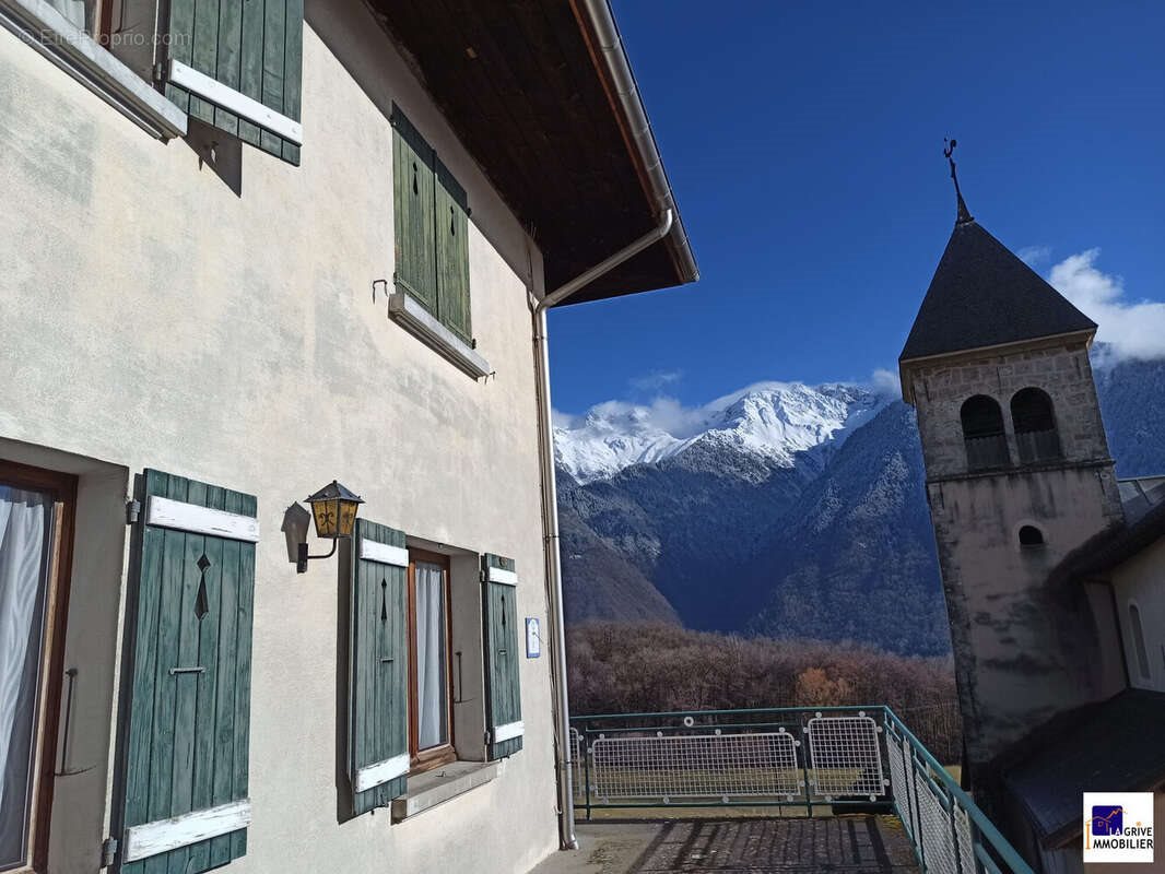 Maison à vendre, 126m², Saint-Georges-des-Hurtières