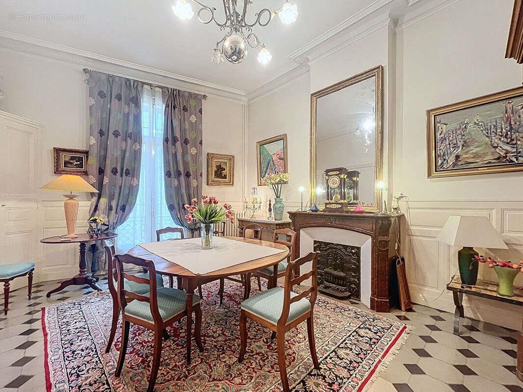 Appartement à vendre, 155m², Nîmes