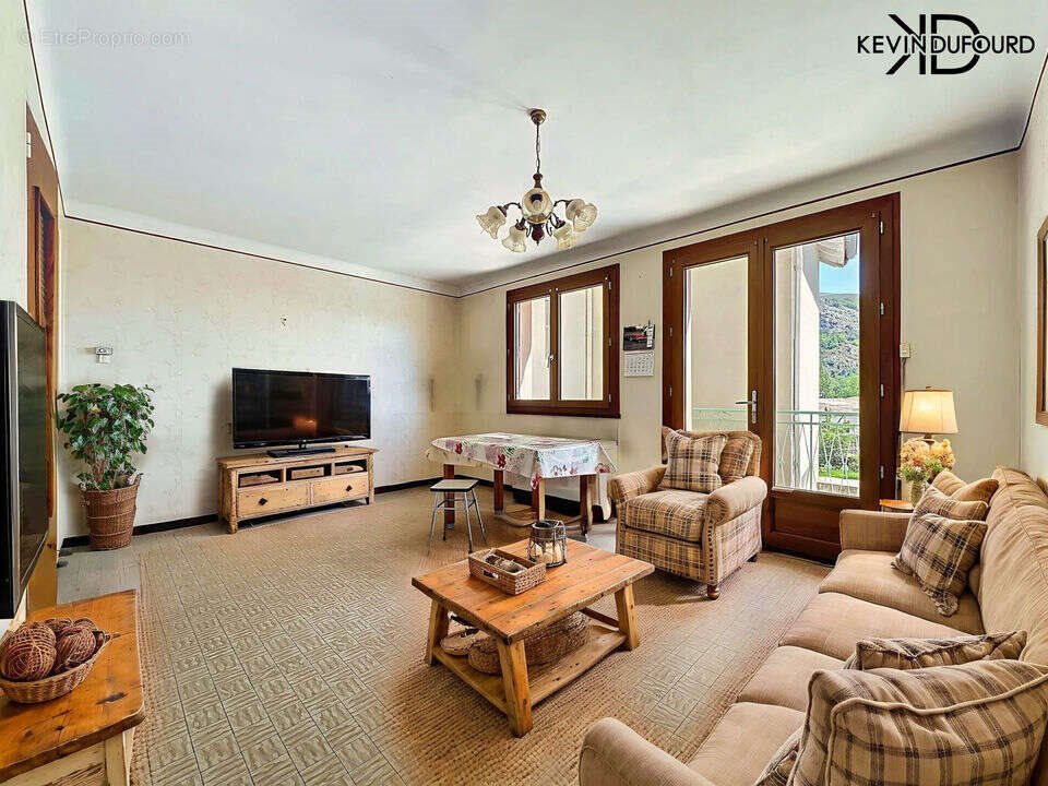 Maison à vendre, 122m², Montpezat-sous-Bauzon