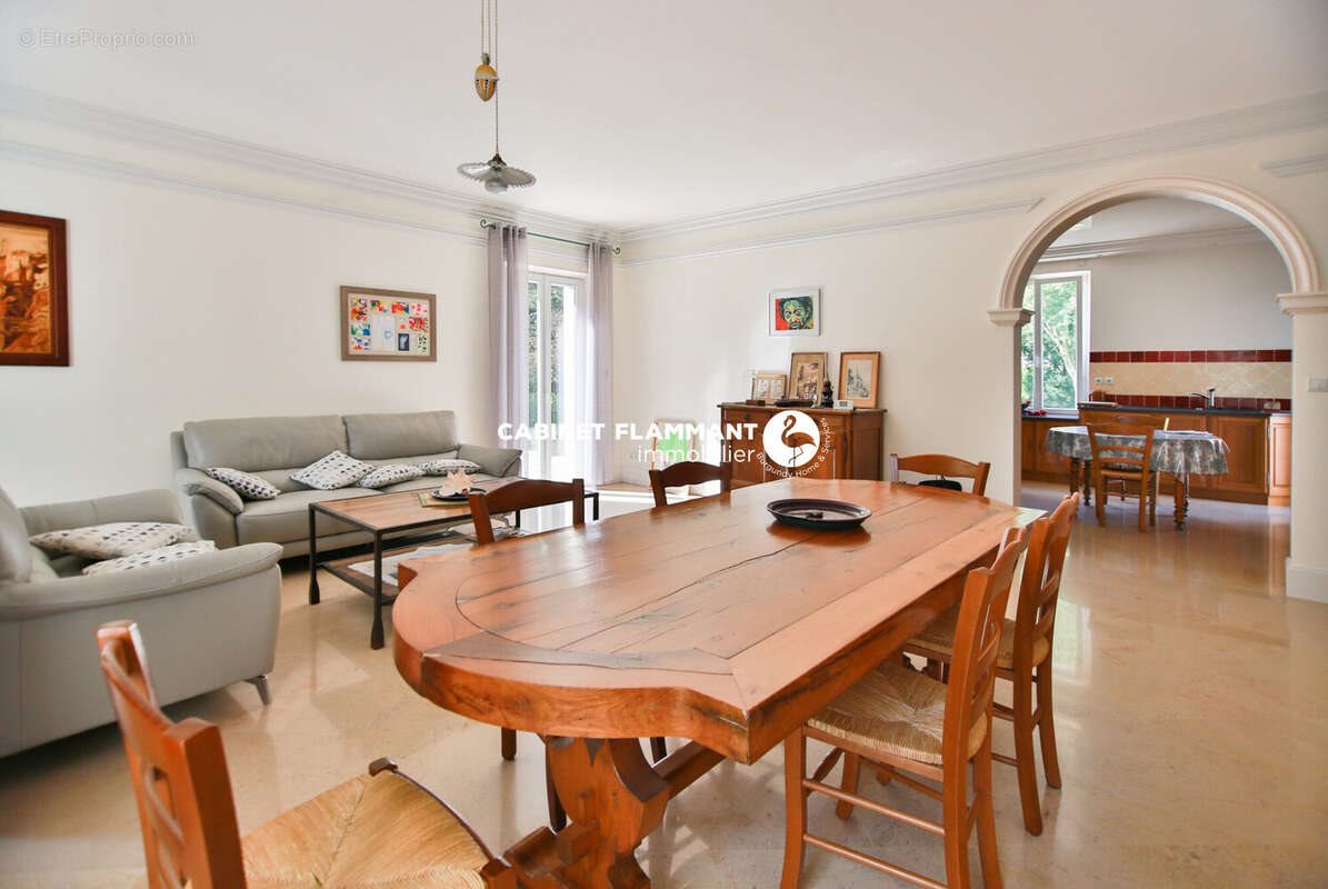 Maison à vendre, 265m², Semur-en-Auxois