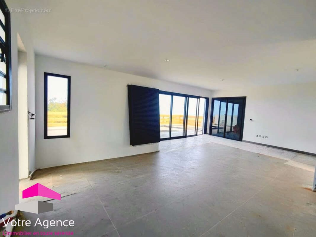 Maison à vendre, 108m², Saint-Leu