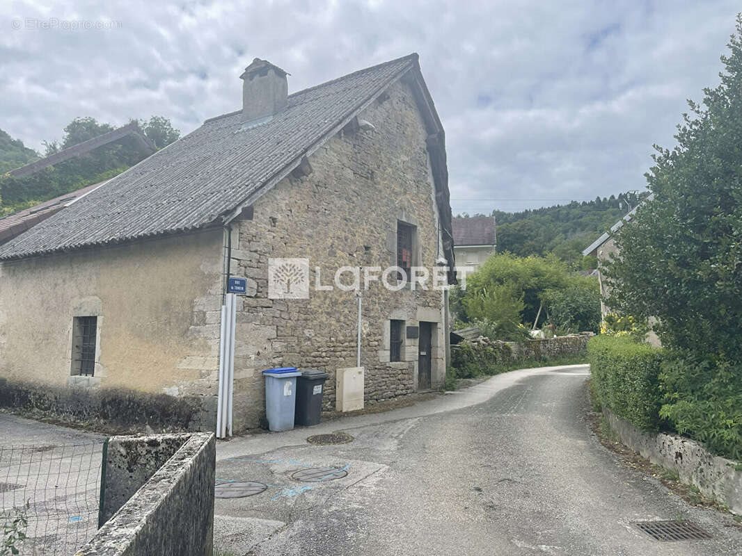 Maison à vendre, 85m², Lons-le-Saunier