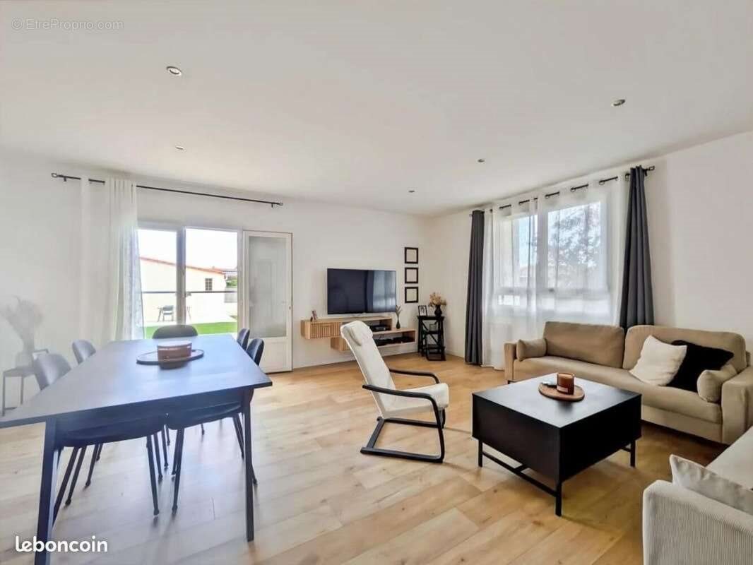 Maison à vendre, 150m², Olonzac