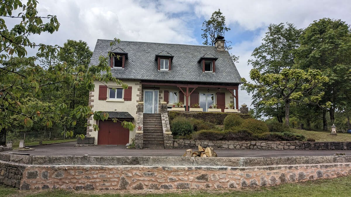 Maison à vendre, 122m², Albussac