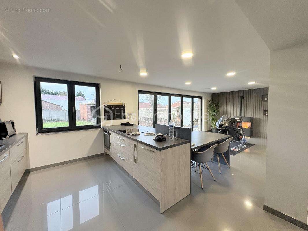 Maison à vendre, 243m², Pecquencourt