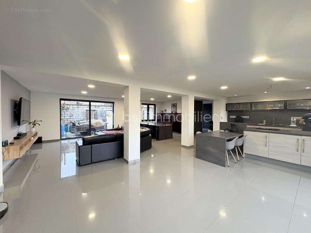 Maison à vendre, 243m², Pecquencourt