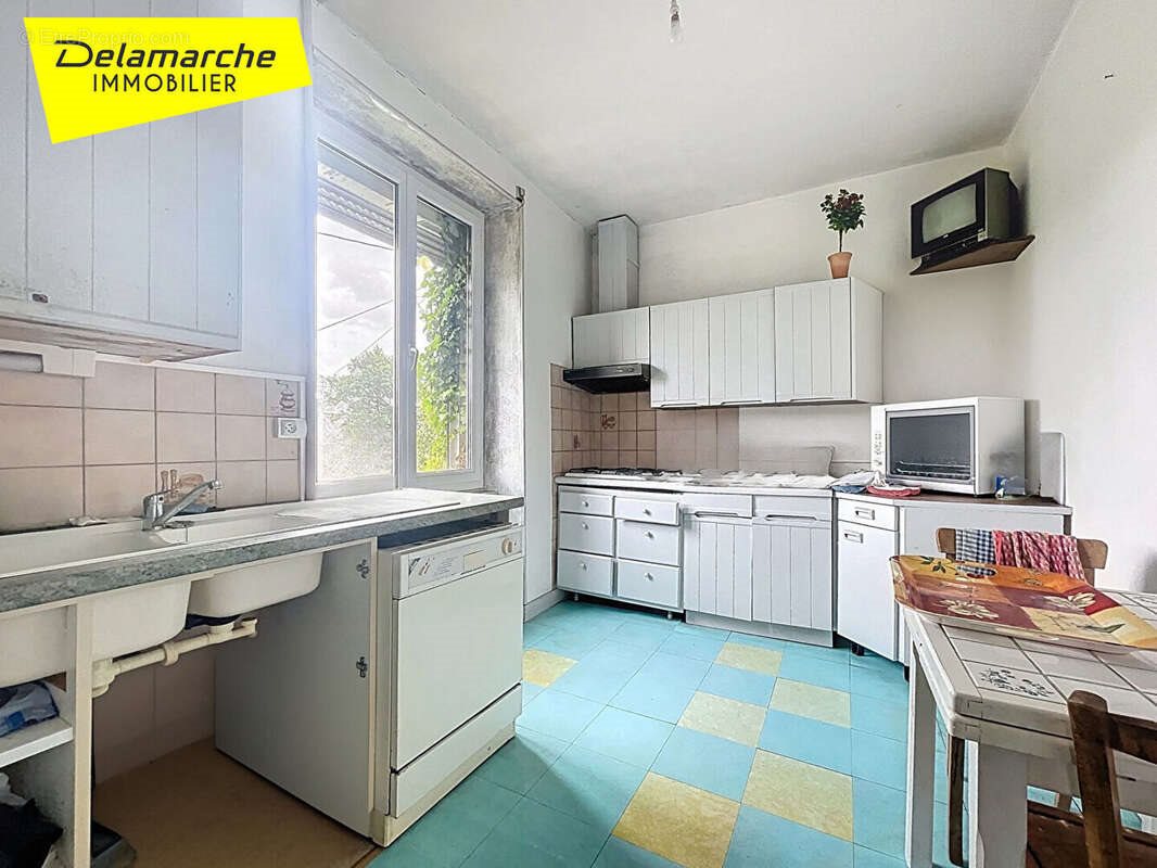 Maison à vendre, 83m², Saint-Hilaire-du-Harcouët