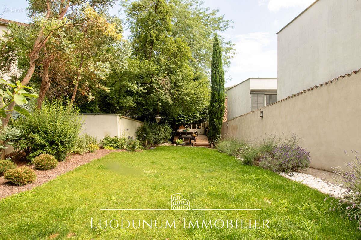 Maison à vendre, 202m², Lyon 9ème