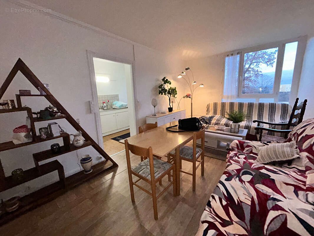 Appartement à vendre, 68m², Saint-Pierre-lès-Elbeuf