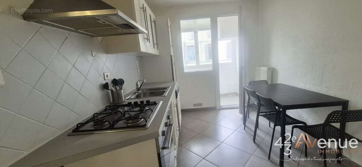 Appartement à vendre, 58m², Saint-Etienne