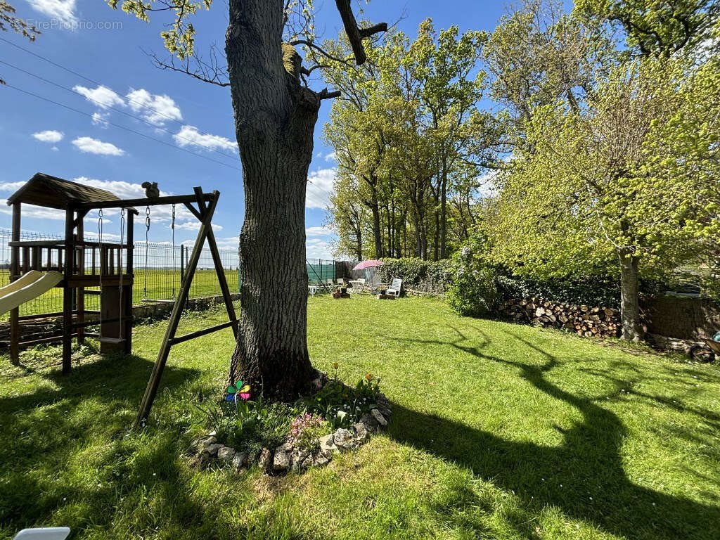 Maison à vendre, 100m², Droue-sur-Drouette