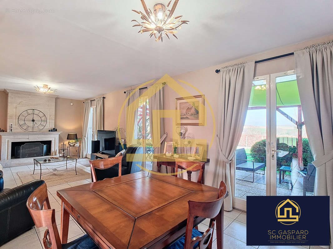 Maison à vendre, 115m², Orsinval