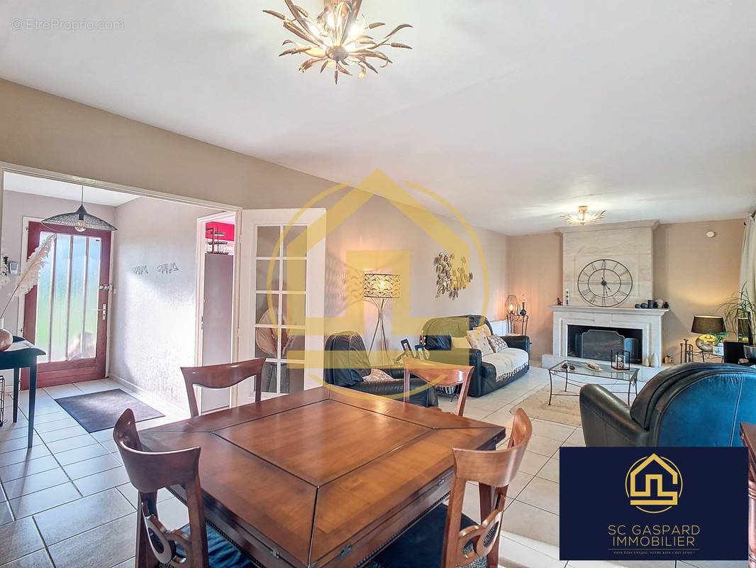 Maison à vendre, 115m², Orsinval