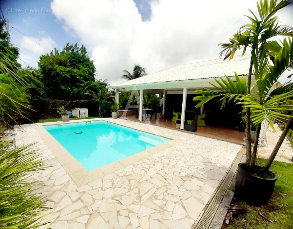 Maison à vendre, 137m², Le Lamentin