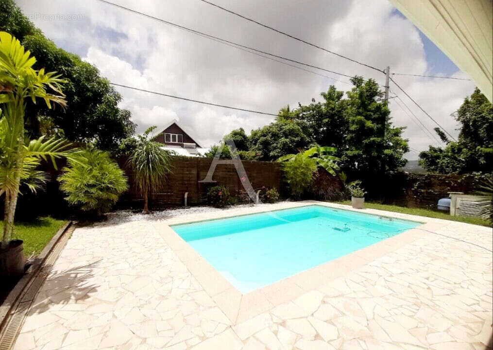 Maison à vendre, 137m², Le Lamentin