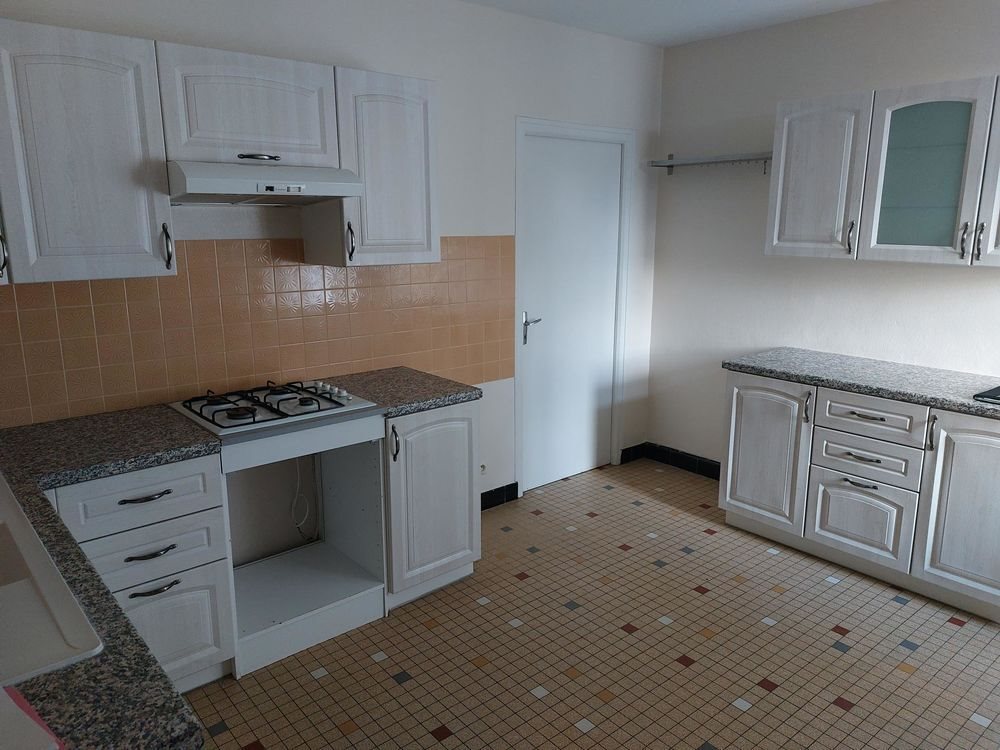 Maison à louer, 138m², Ayron