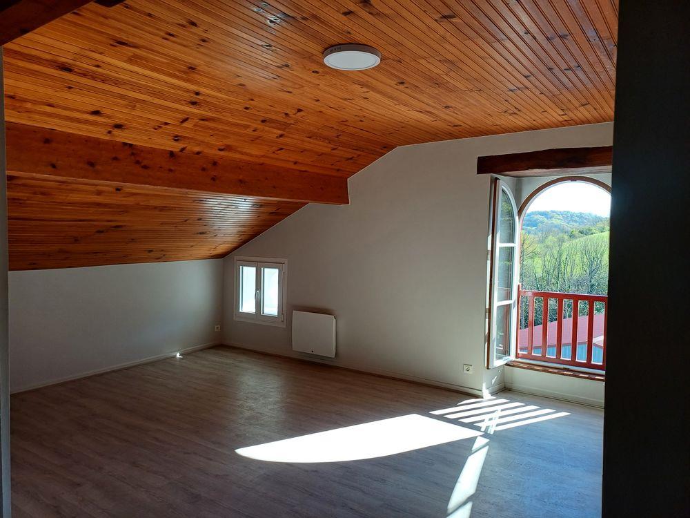 Appartement à vendre, 34m², Amendeuix-Oneix