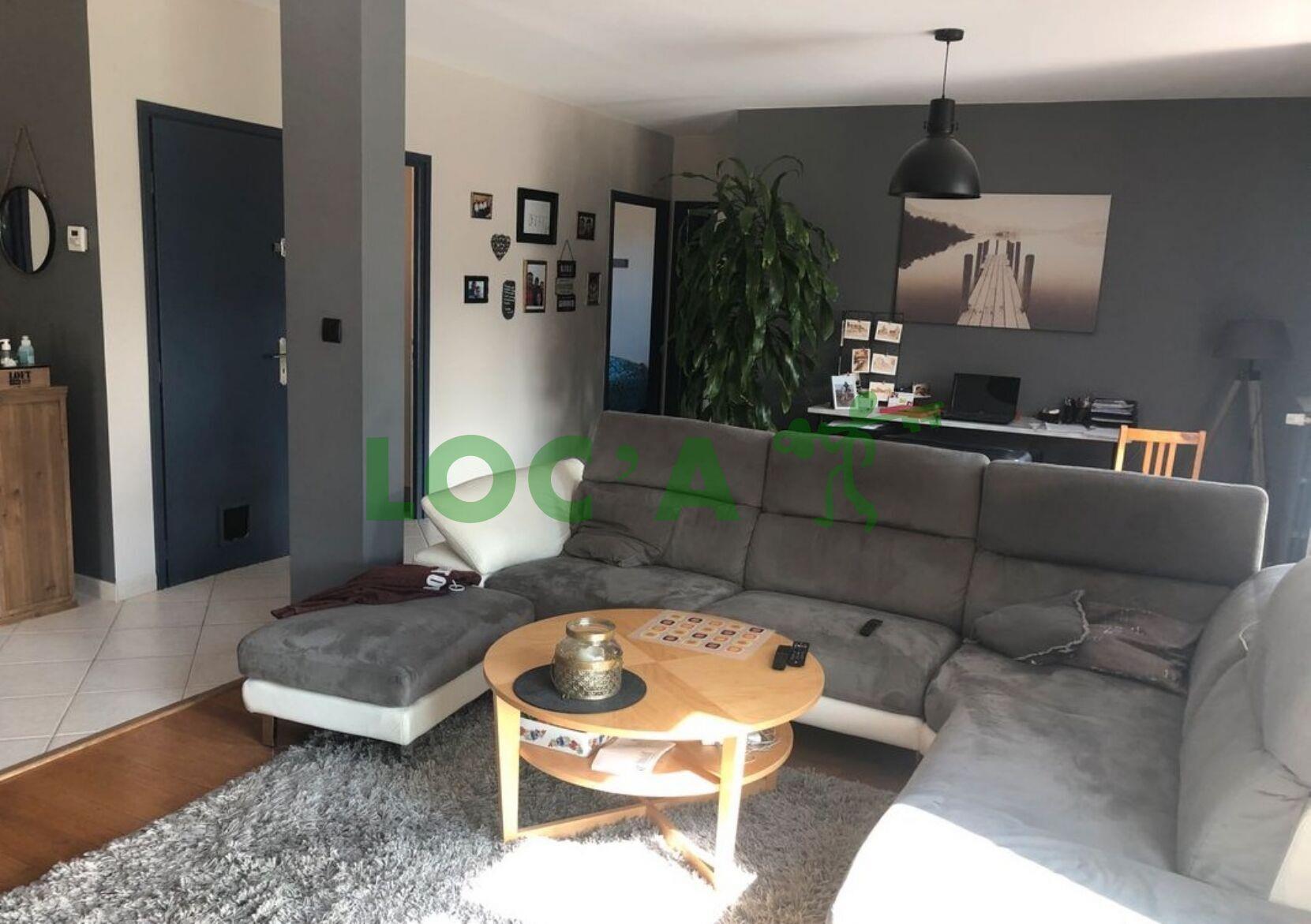 Maison à louer, 180m², Echevannes