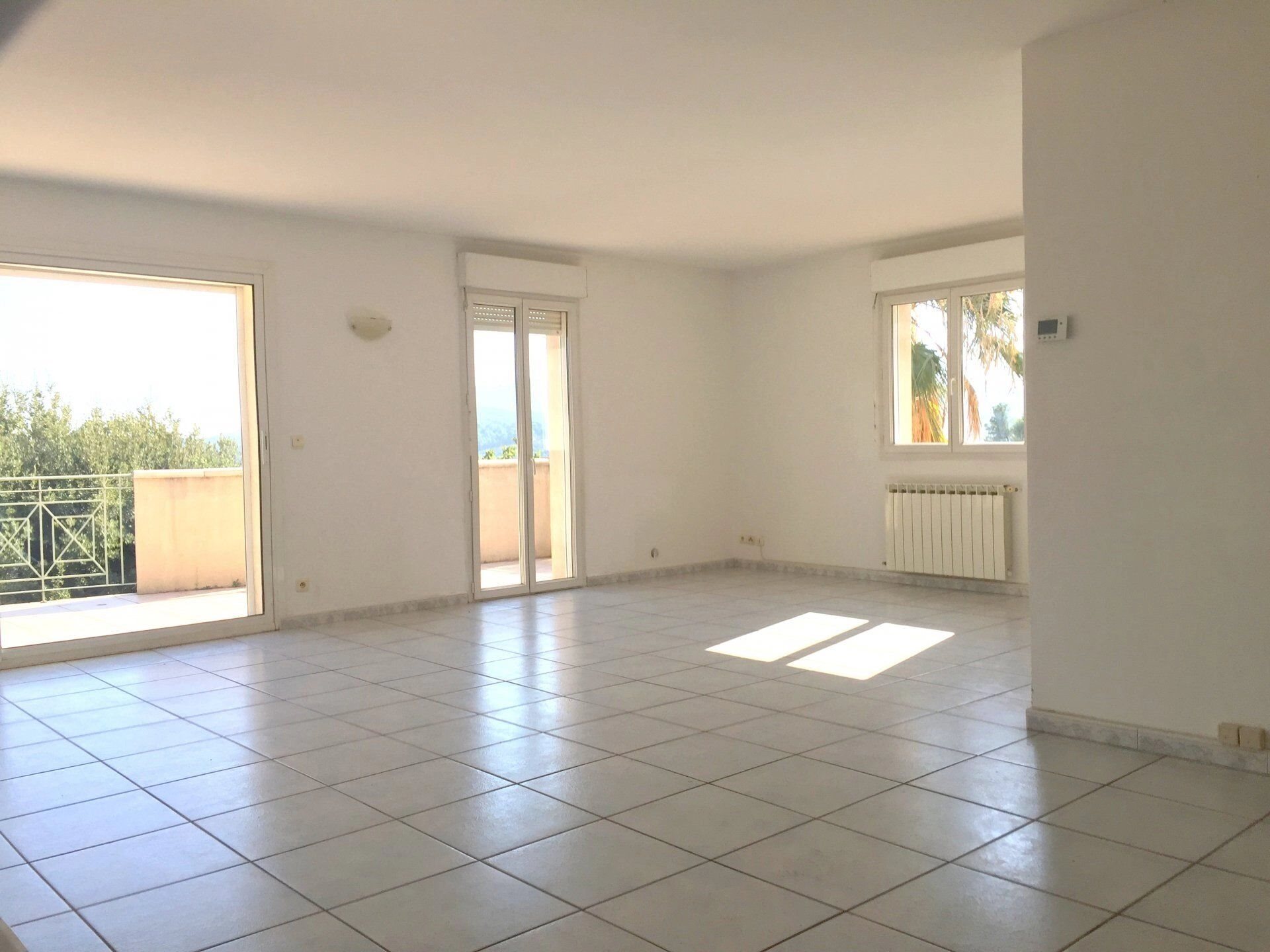 Maison à louer, 204m², La Seyne-sur-Mer