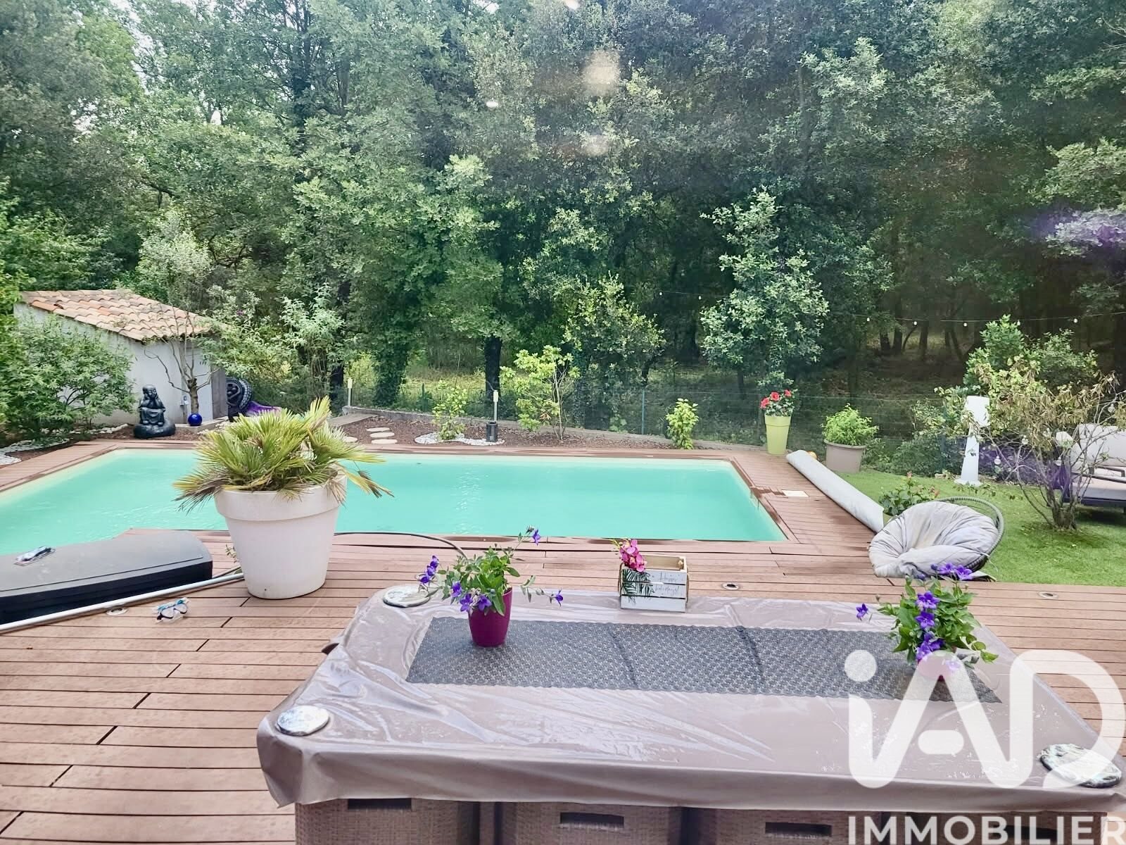 Maison à vendre, 120m², Nans-les-Pins