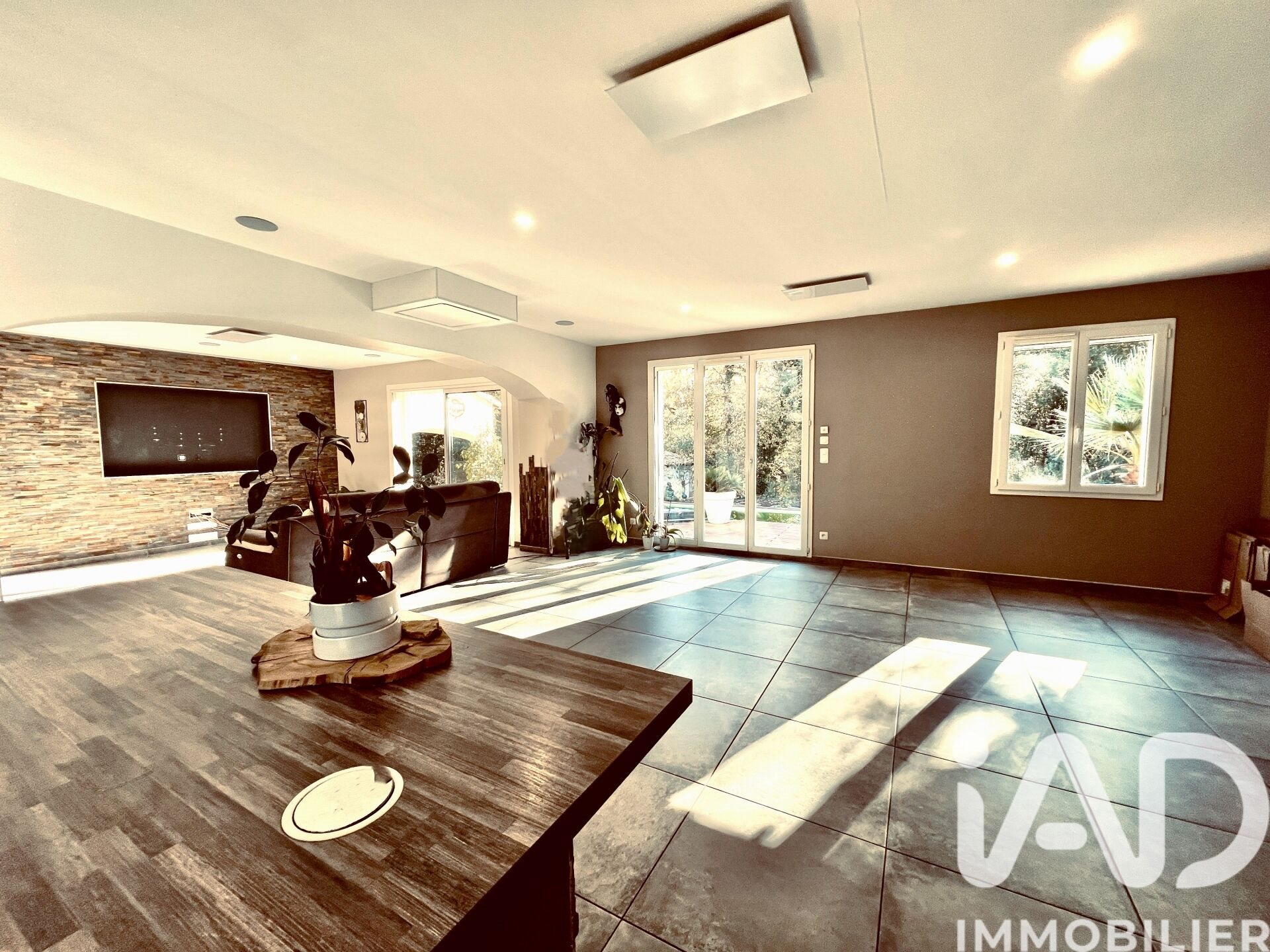 Maison à vendre, 120m², Nans-les-Pins