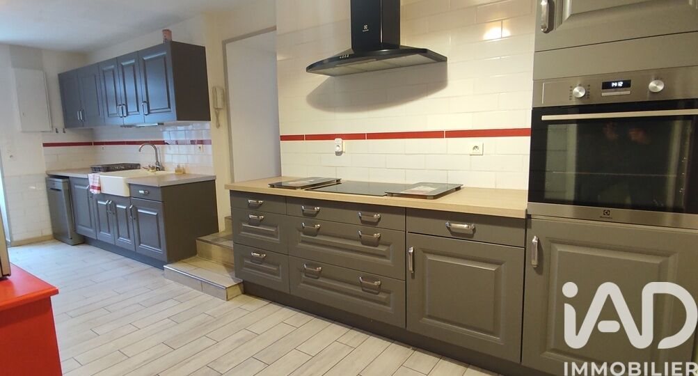 Maison à vendre, 132m², Charmé